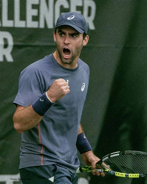 Eliot Spizzirri Stuns Jannik Sinner 6-4, 2026 Australian Open