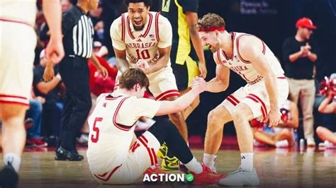 Nebraska Beats Michigan 71-68: Huskers Extend Perfect Run