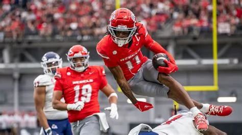 Fresno State Beats UNLV 98-96 – Near Mountain West Top Spot