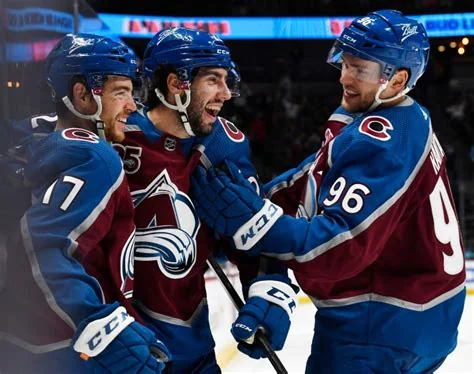 Avalanche Soar Past Kings 4-2, Reach 40 Wins