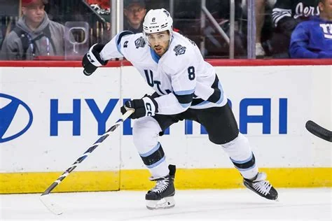 Mammoth Extend Schmaltz with 8-Year, $64M Deal – 2026 Plans Solidified
