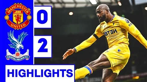 Manchester United Surge into Top Three with 2-1 Win over 10-Man Crystal Palace