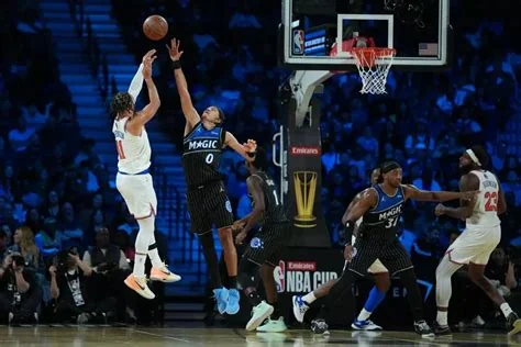 Spurs Edge Knicks in High-Scoring Thriller